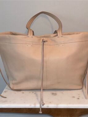 Women's Lucky Brand Beige Leather Tote Bag with Drawstring Closure like new